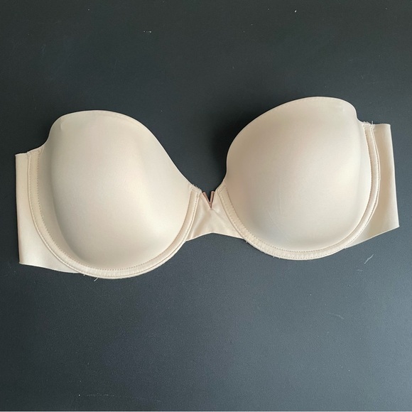 Victoria's Secret Other - Victoria's Secret Very sexy multi-way nude bra 32DDD